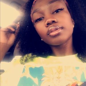 Meet your Posher, Tyana